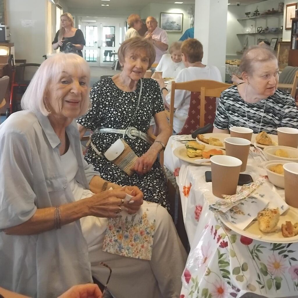Lionel Leighton Court and Wolfson Court Tenants Celebrate jLiving's 60th Anniversary