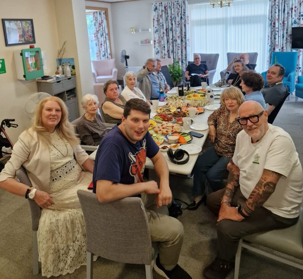 Chag Succot Sameach! Celebrating Succot together